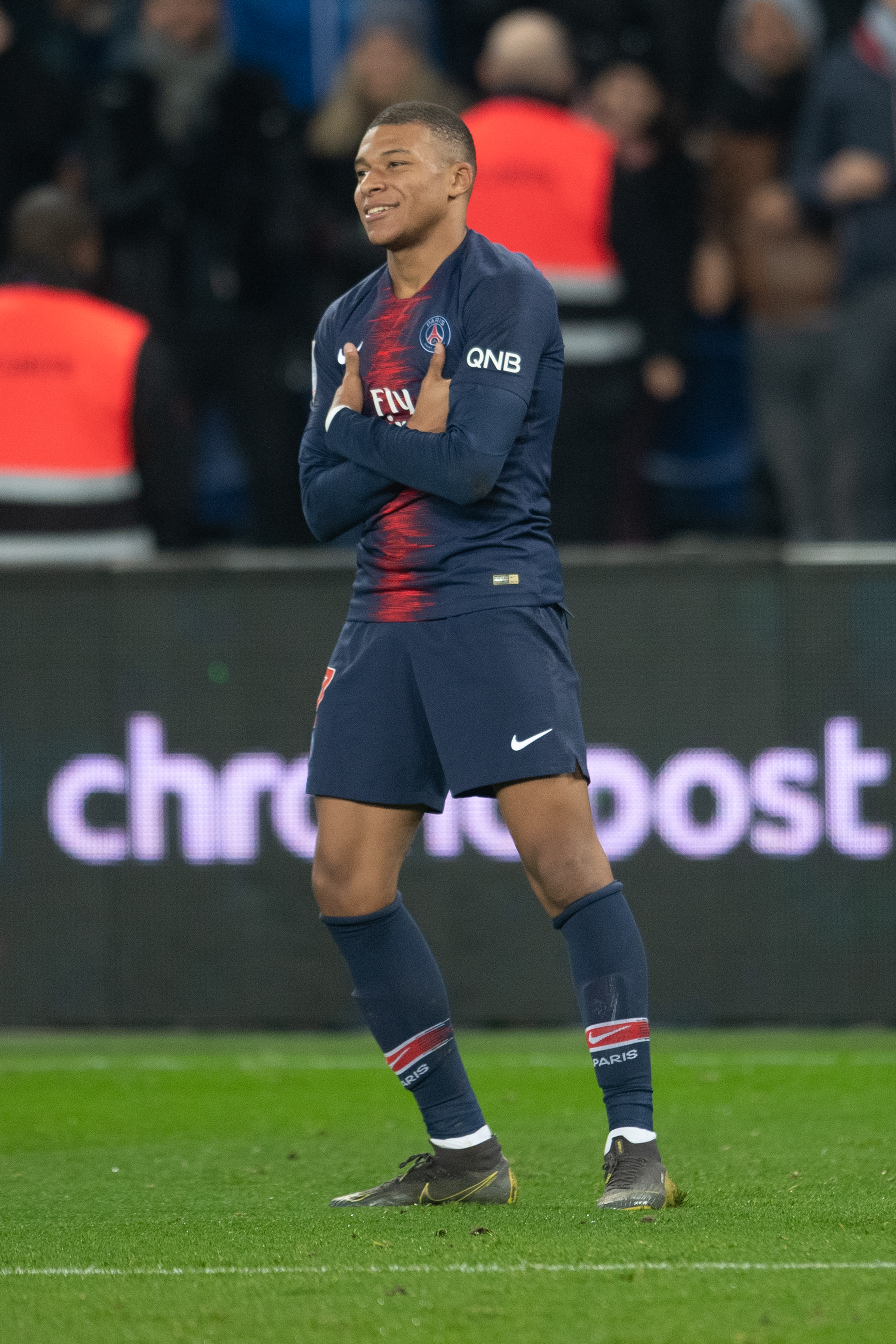 国脚单场助攻两次，带动全队节奏（国脚一战送出两助攻，盘活球队节奏）