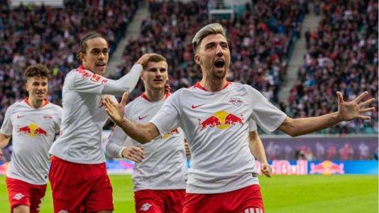 拉齐奥主席：有人背叛我，转会禁令打不倒我，此生只为拉齐奥（拉齐奥主席：背叛与禁转也难撼我，毕生只献拉齐奥）