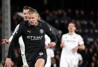 莱斯科特：拜仁是拿欧冠的头号热门；阿森纳还需证明其稳定性（莱斯科特：拜仁是欧冠最大热门，阿森纳仍需证明稳定性）