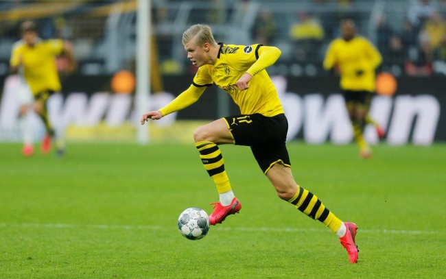 葡媒：C罗向欧国联冠军队友赠送定制手表，若塔的送给了其家人（葡媒：C罗为欧国联冠军队友赠送定制腕表，若塔那块已转赠给家人）