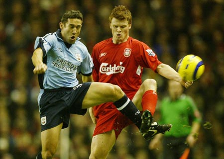 柏林联合vs弗赖堡：容诺夫、斯卡克首发，金特尔、格里福出战（柏林联合迎战弗赖堡：容诺夫、斯卡克先发，金特尔、格里福出场）