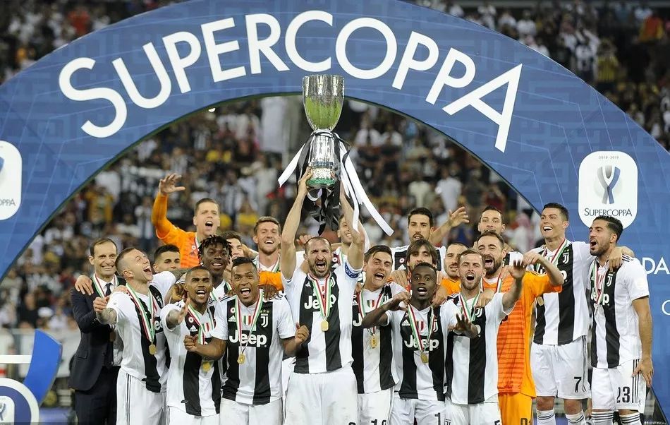 啥情况？篮网首节命中率&三分命中率皆超过60%，仍落后雄鹿3分（离谱！篮网首节投篮与三分命中率双超60%，仍以3分落后雄鹿）